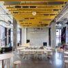 Espace cafétéria de type lounge de l'Espace Waverly situé dans le quartier Mile End de Montréal. Parfait pour les événements corporatif à Montréal