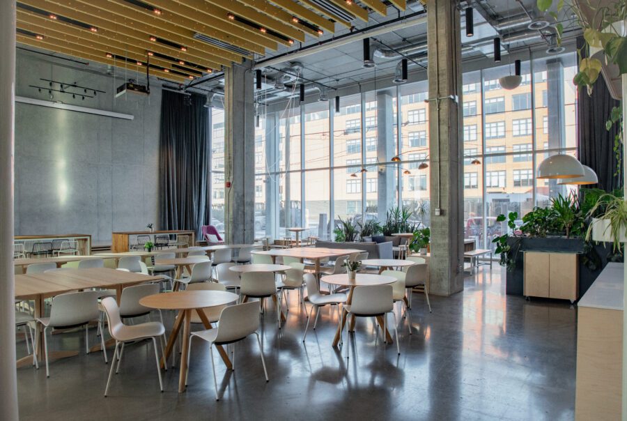 Espace Waverly's lounge-style cafeteria in Montreal's Mile End district. Perfect for corporate events in Montreal
