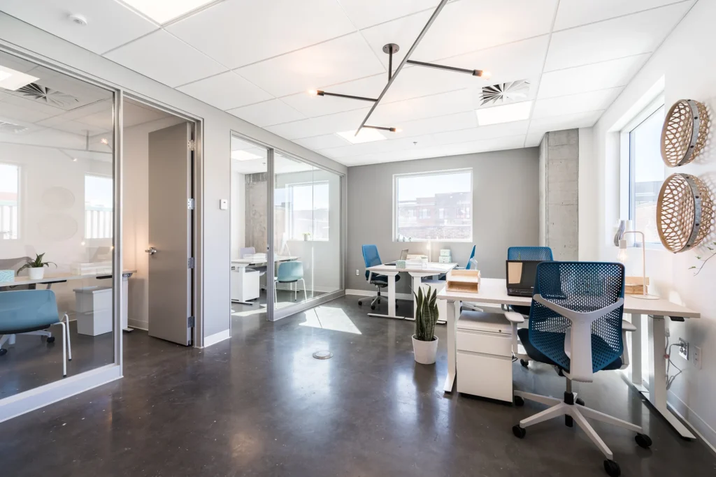 Espace de bureau flexible d'Espace Waverly situé dans le quartier Mile End de Montréal