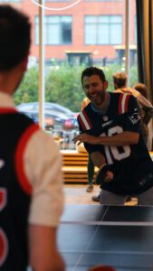 Événement de team building sportif chez Espaces Waverly Montréal — terrain de basketball et activités d'équipe