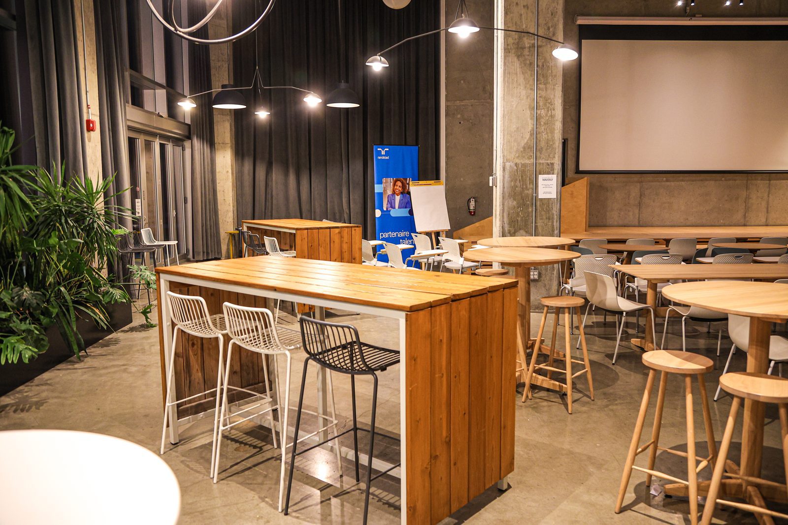 Coworking Day Pass in Montreal: What to Expect