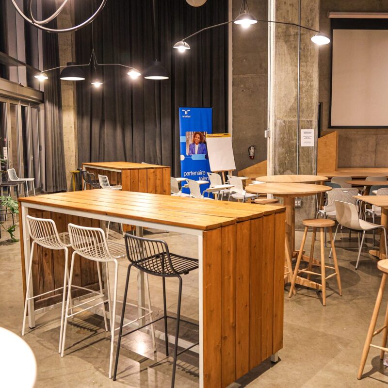 Intérieur aux Espaces Waverly
